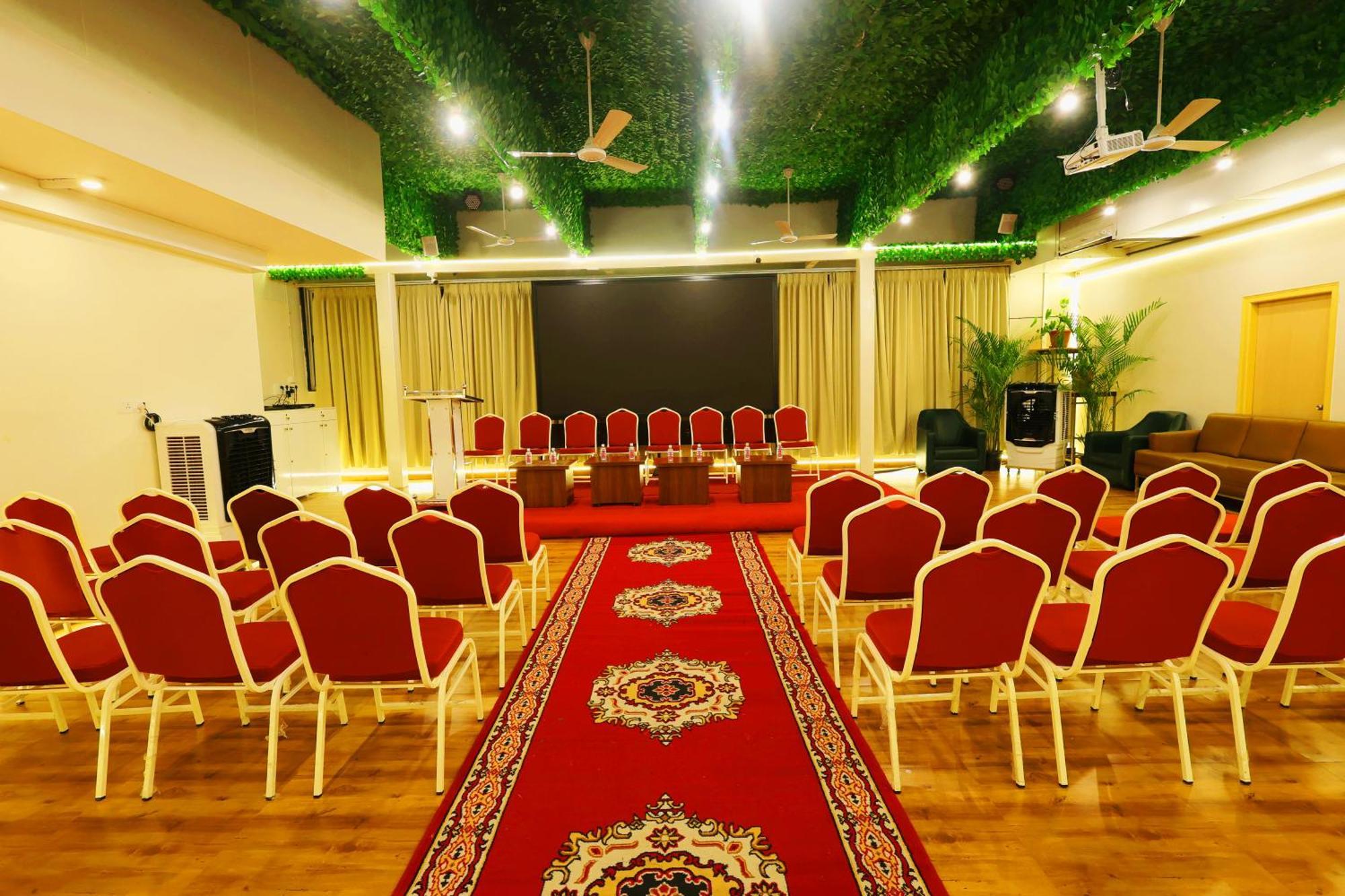 Готель Grand Regency Rajajinagar, Iskcon Temple - Wtc Бенґалуру Екстер'єр фото